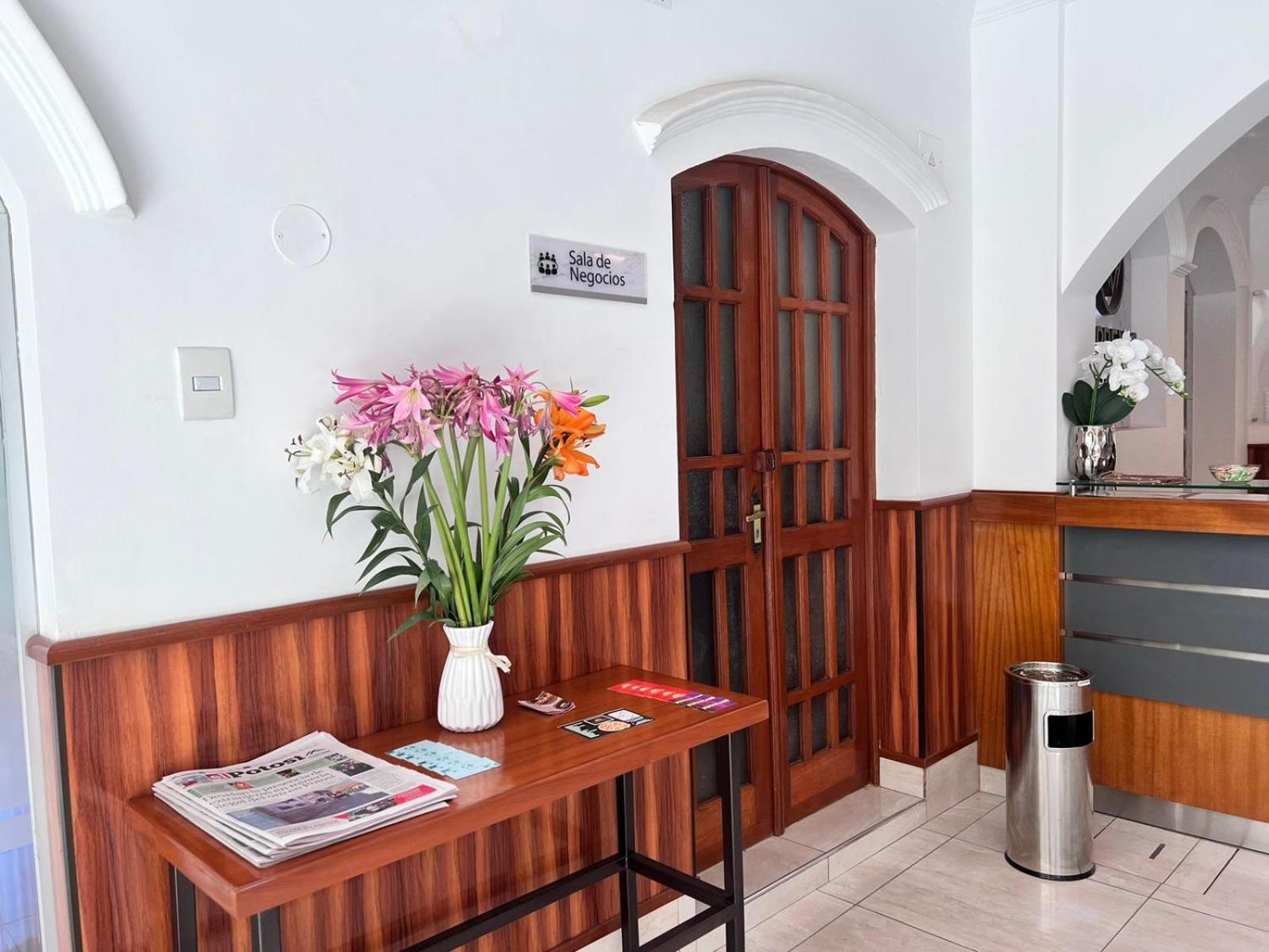 Virreyes Hotel โปโตซี ภายนอก รูปภาพ